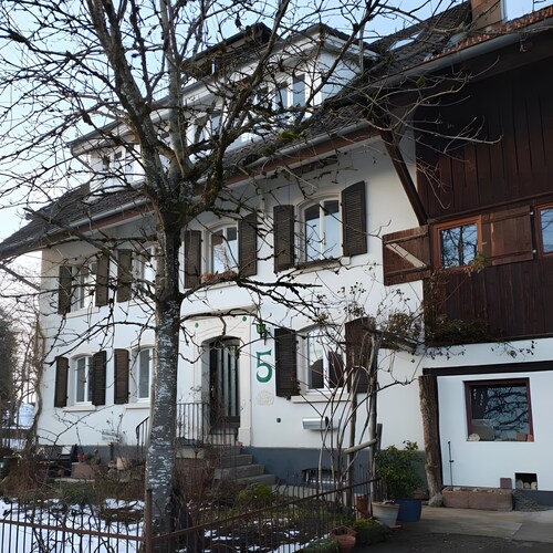 'maisonette 5' - große FeWo in Kürnberg mit Bergblick, privater Terrasse & Balkon, Parkplatz, W-LAN