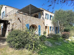 Exterior - Very nice apartment in a charming village house, village of Pigna (Pigna)