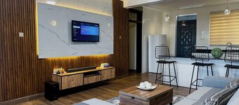 Vee Hotel Apartments