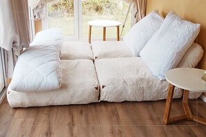 1 bedroom, iron/ironing board, WiFi, bed sheets - Tiny House 900 m from the sea (Rømø)