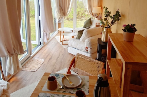 Tiny House 900 m from the sea