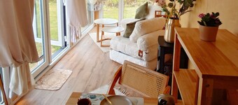 Tiny House 900 m from the sea