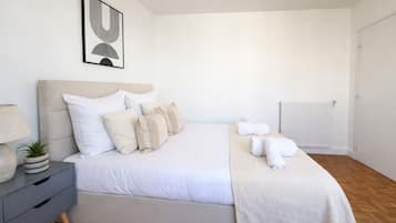 Apartment | Iron/ironing board, free WiFi