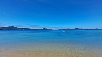 Quadruple Room, Beach View | Pantai