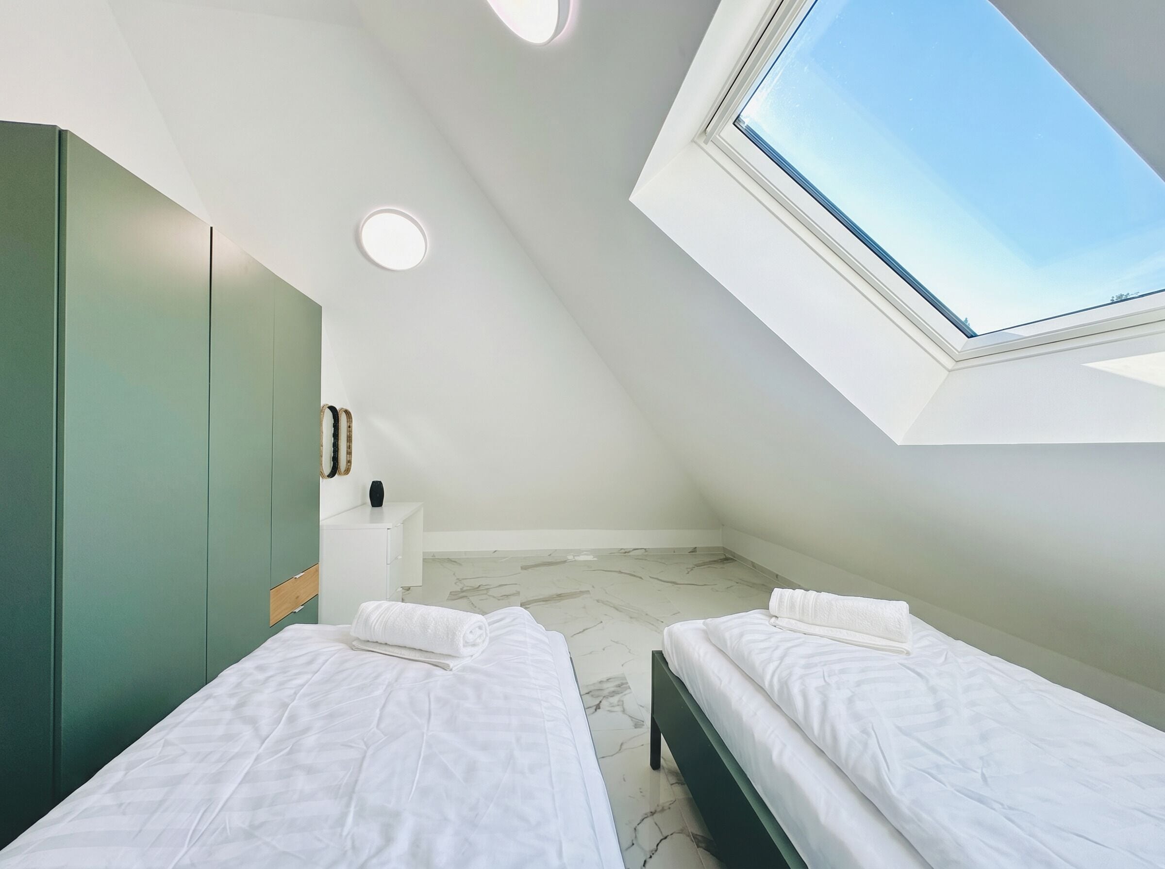 Luxury-Villa | Laptopgeeigneter Arbeitsplatz, Bügeleisen/Bügelbrett, Bettwäsche