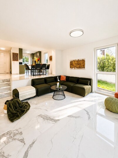 Quiet Luxury 4BR With1LR Garden Villa