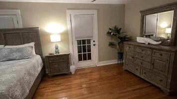 3 bedrooms, iron/ironing board, WiFi