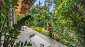 Apartment, 2 Bedrooms, Kitchen, Garden View | Terrace/patio