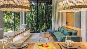Apartment, 2 Bedrooms, Kitchen, Garden View | Living room