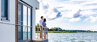 Kranichnest Schwimmhaus - Kranichnest Schwimmhaus: lake view, terrace, wood-burning stove