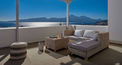 Ostraco Houses - Votsalo Beachfront Retreat