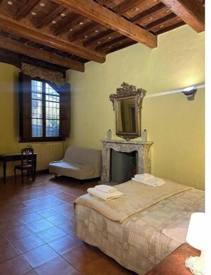Room - Borgo Pinti - Charming apartment in the heart of Florence 5 minutes from the Duomo (Firenze)