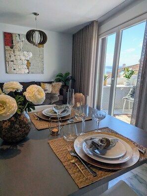 Apartment (1 Bedroom) | Interior - Pin4.1 - Beachfront 1BR Near Port & Beach (Estepona)