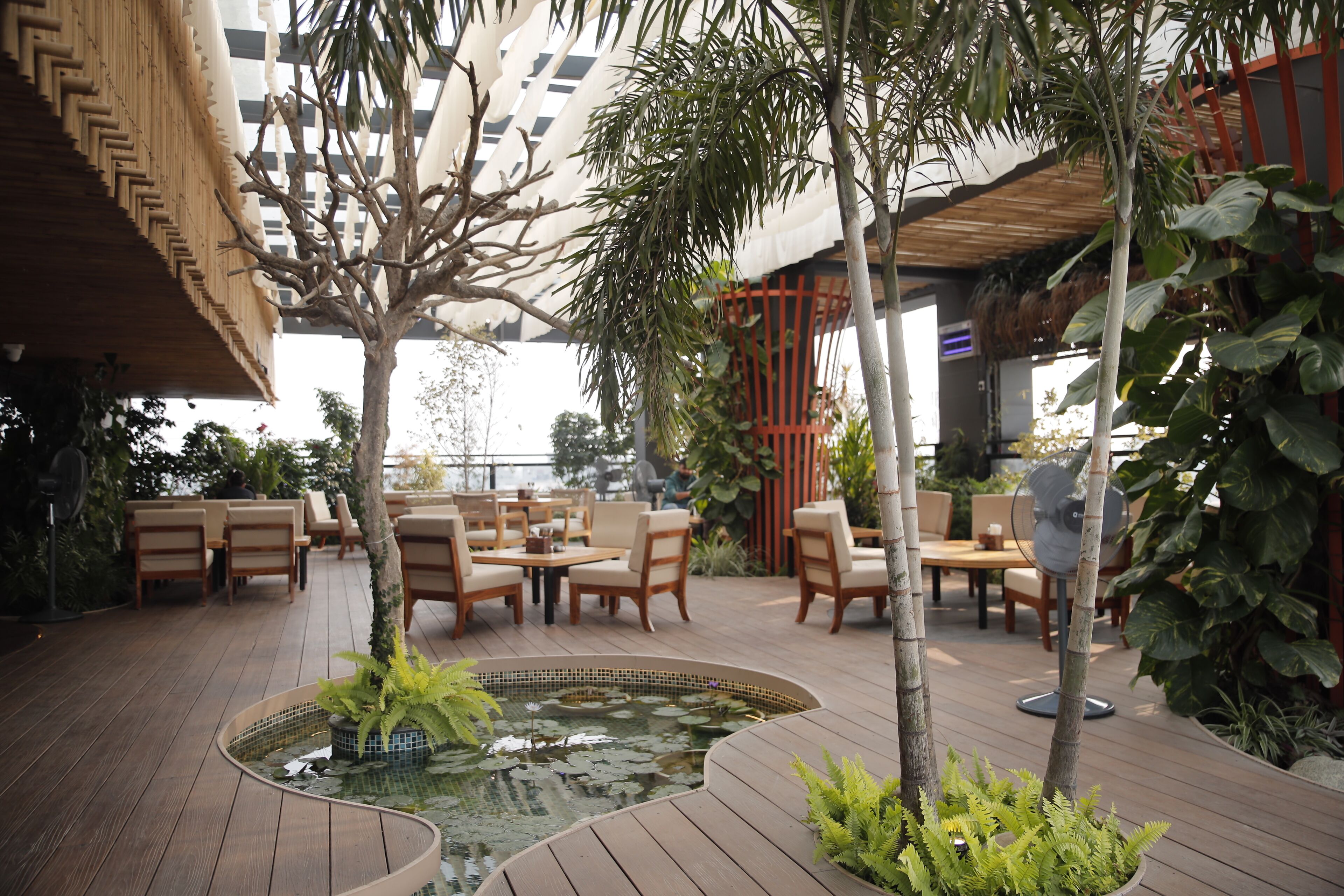 Tempat makan outdoor