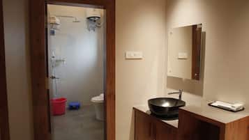 Deluxe Double Room, City View | Bathroom | Shower, free toiletries, towels, soap