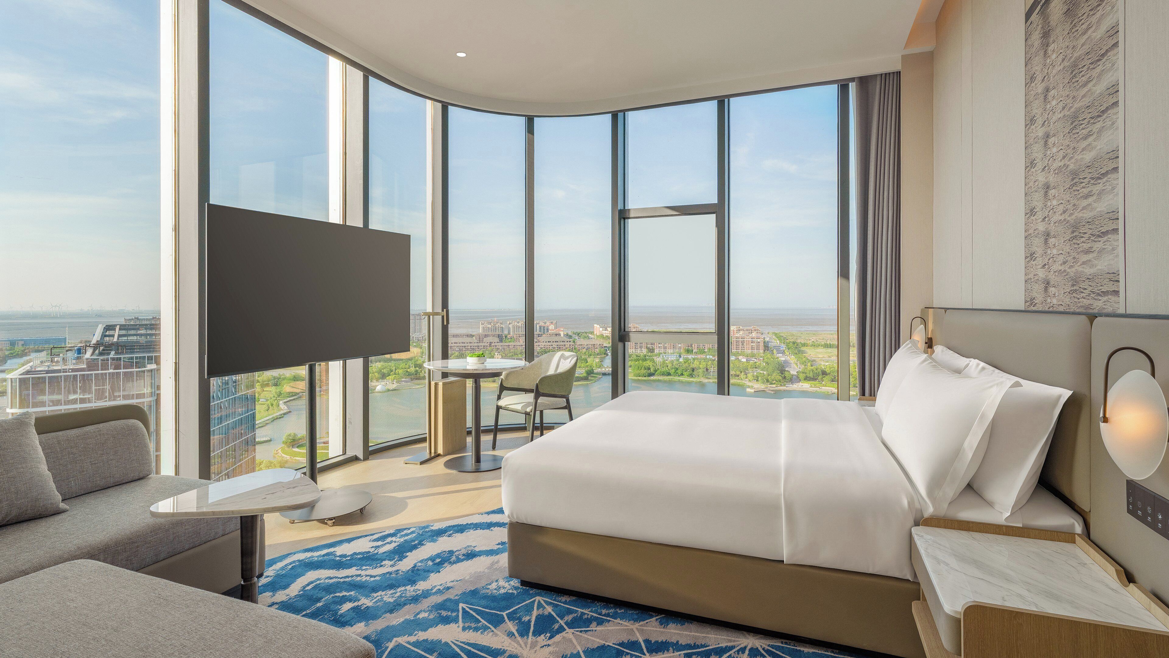 Suite, 1 Bedroom, Lake View (Dining Area)