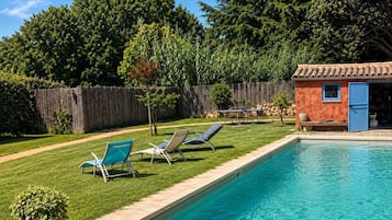 Piscine couverte, piscine extérieure