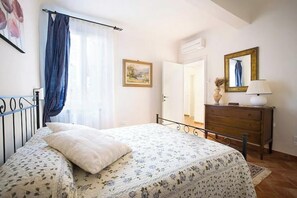 2 bedrooms, iron/ironing board, travel cot, WiFi - Ellen a welcoming refuge in the heart of Florence, near Santa Maria Novella (Firenze)