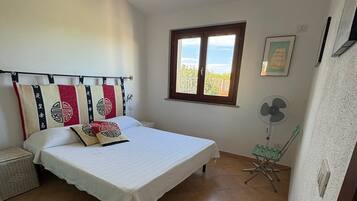 1 camera, ferro/asse da stiro, Wi-Fi, lenzuola