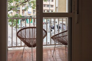 อพาร์ทเมนท์สำหรับครอบครัว, ระเบียง, วิวเมือง | ภายใน