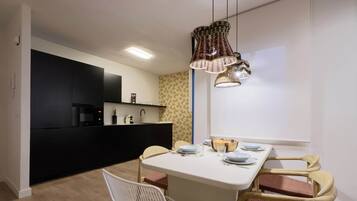 Classic Apartment, Patio | Dining