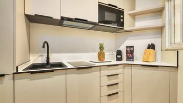 Apartamento Premium, accesible en silla de ruedas, patio | Cocina privada