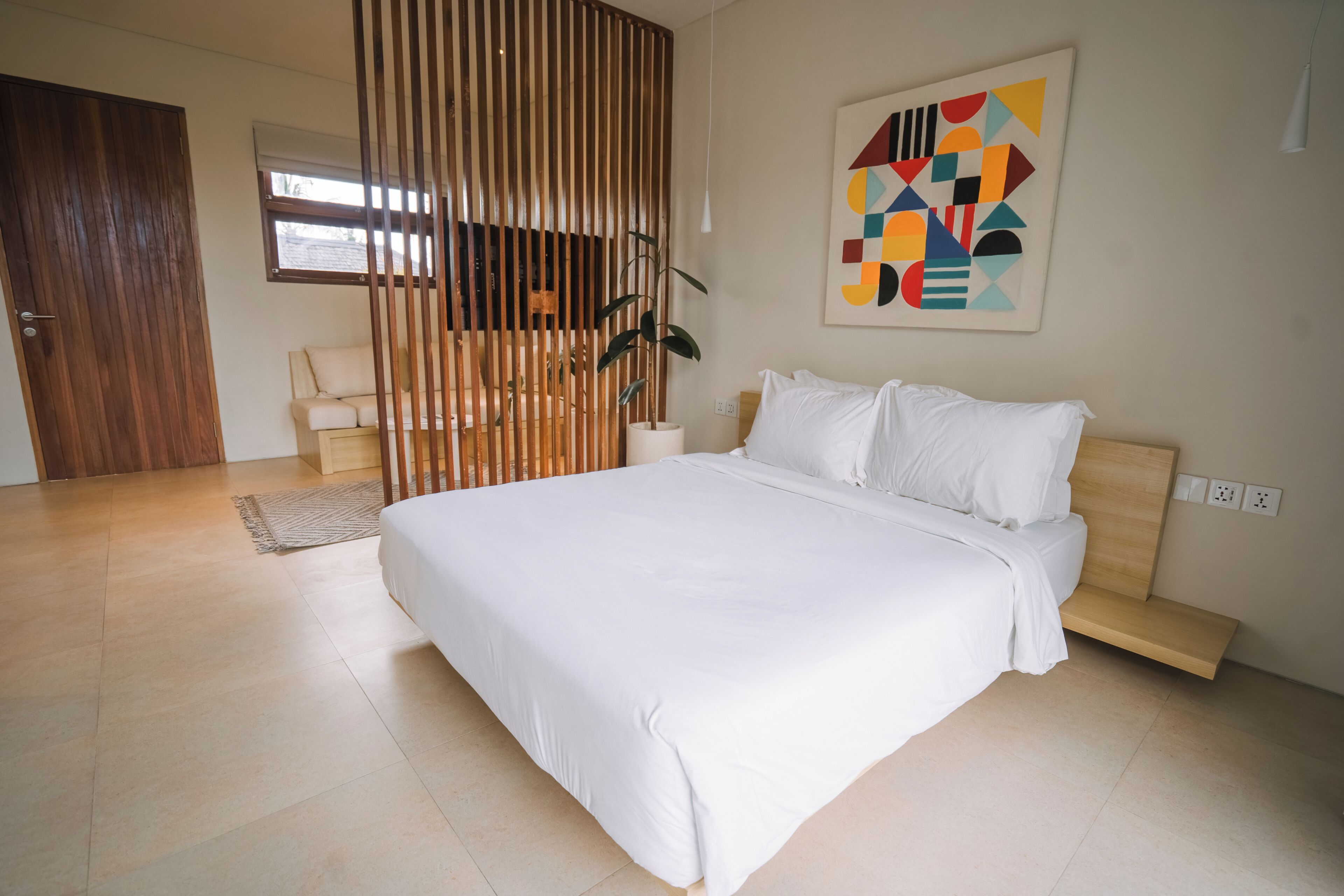Deluxe Studio | In-room safe, iron/ironing board, free WiFi, bed sheets