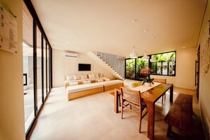 Interior - TheHub Pererenan (Canggu)