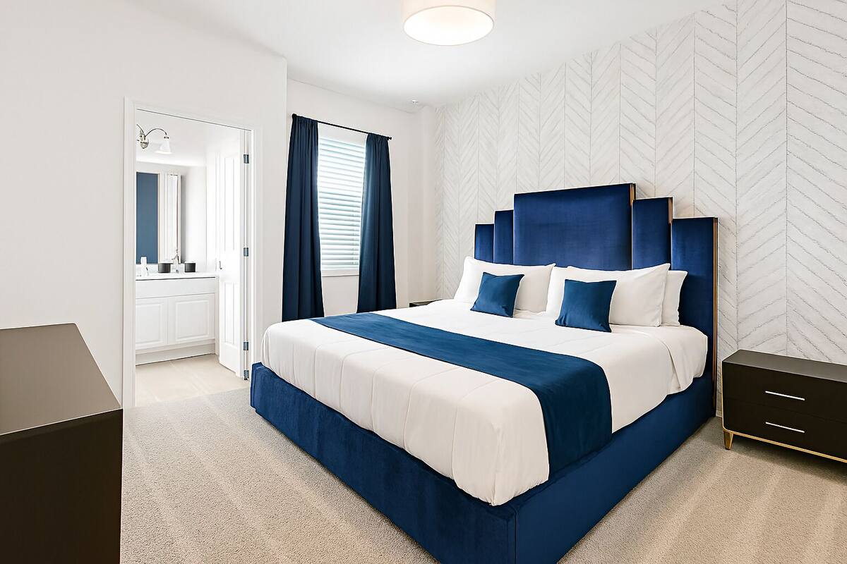 Chambre supérieure double, 1 très grand lit, non-fumeur | Fer et planche à repasser, accès au Wi-Fi (inclus), literie fournie