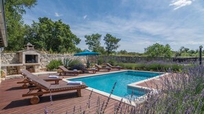 Pool - Villa Šabrane by Villas Guide (Bale)
