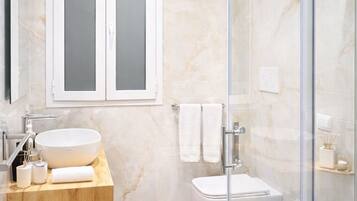 Luxury Suite | Bathroom