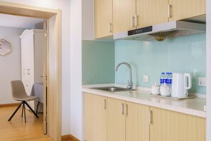 Interior - Qingni No. 8 Hotel Apartment (Dalian)