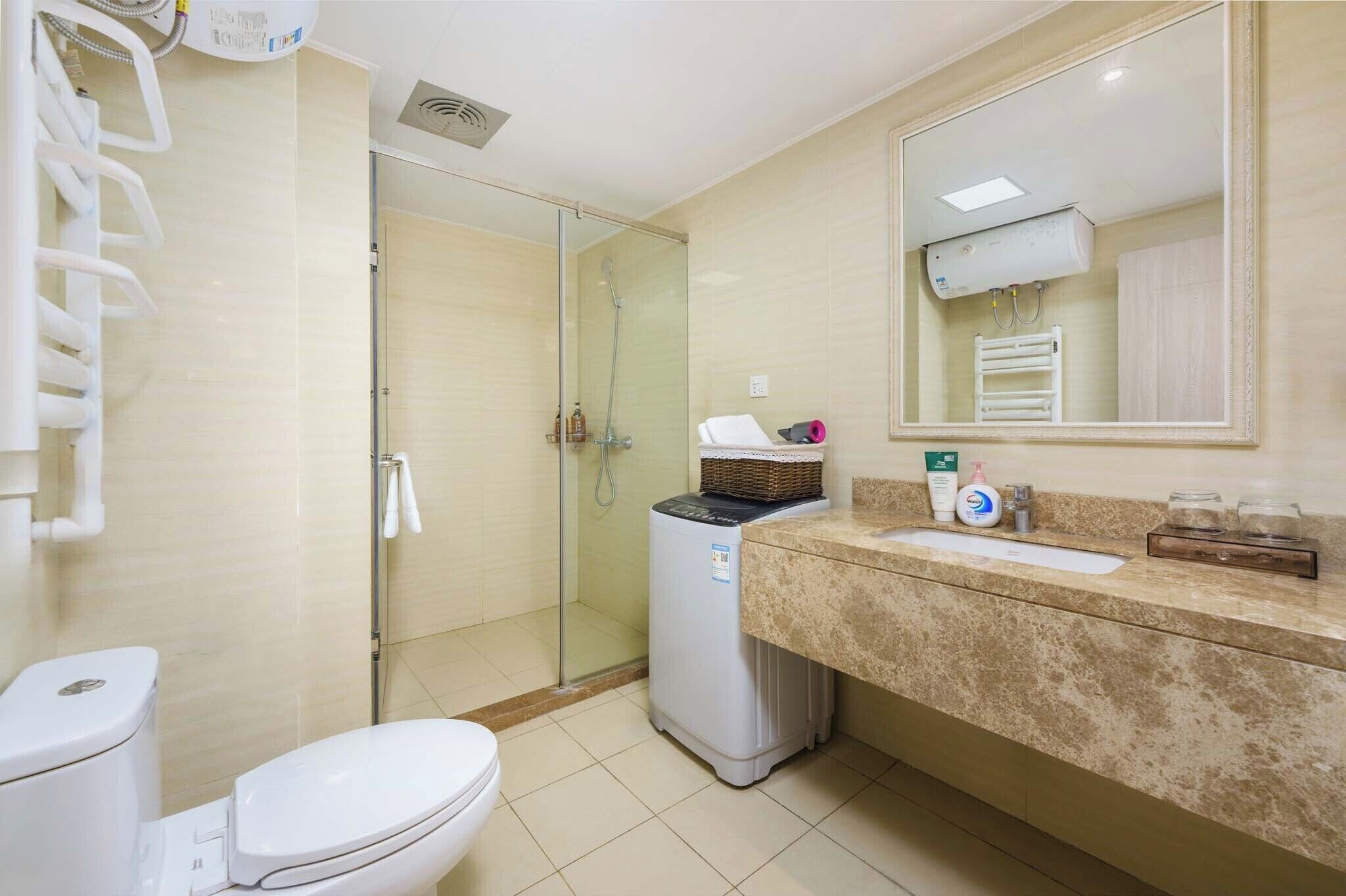 Standard Double Room, City View | Bathroom