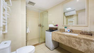 Standard Double Room, City View | Bathroom