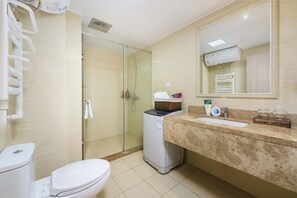 Standard Double Room, City View | Bathroom - Qingni No. 8 Hotel Apartment (Dalian)