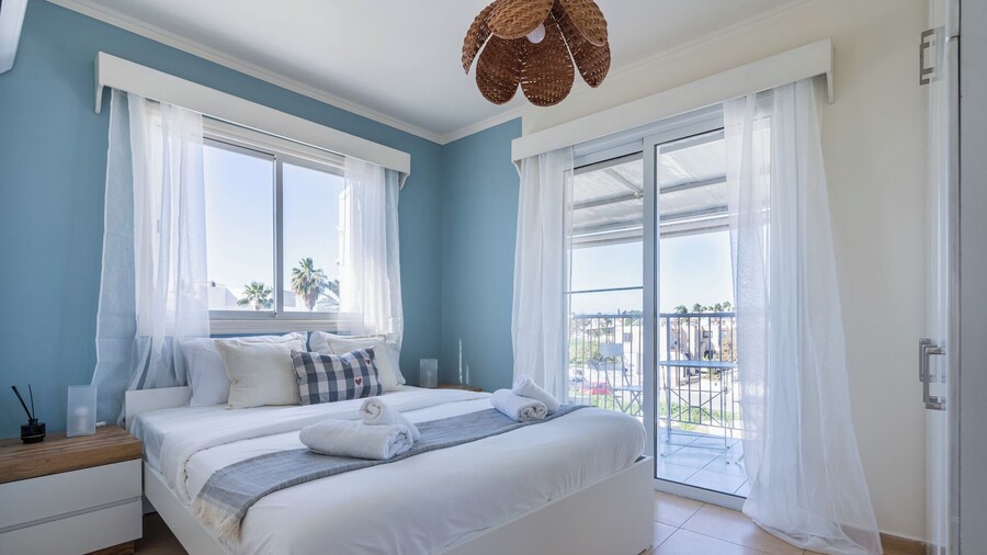 Tyris - 1-BR Apt. & Balcony in Larnaca