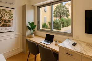 Interior - —Unmatched Location , Comfort, AC, Fiber Internet (Monaco)
