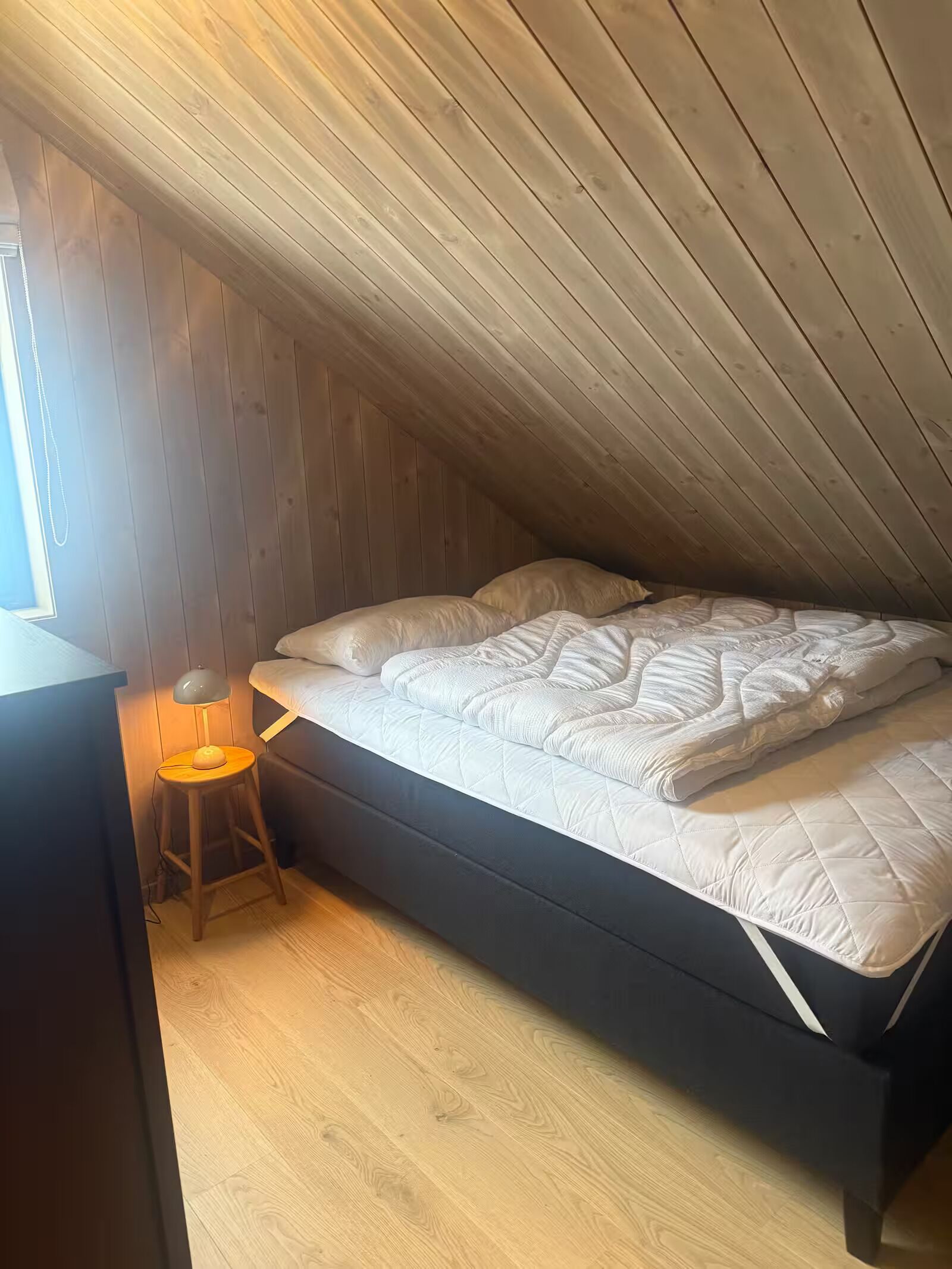 4 chambres, bureau, Wi-Fi gratuit, draps fournis