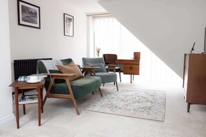 TV - The Old Hay Barn: Charming Cottage in the Peaks (Derbyshire)