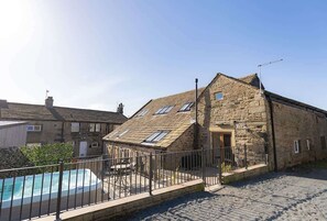 Exterior - Cosy Farm Cottage with Hot Tub & Countryside Views (West Yorkshire)