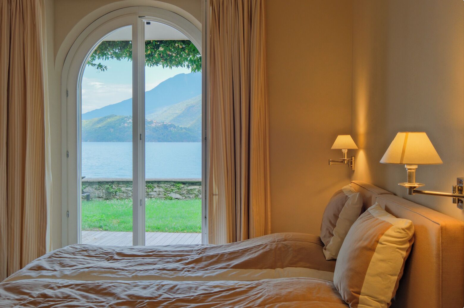 5 Schlafzimmer, Bügeleisen/Bügelbrett, Reisekinderbett, kostenloses WLAN