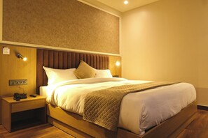 Room - Red Sapphire Royal (Moradabad)