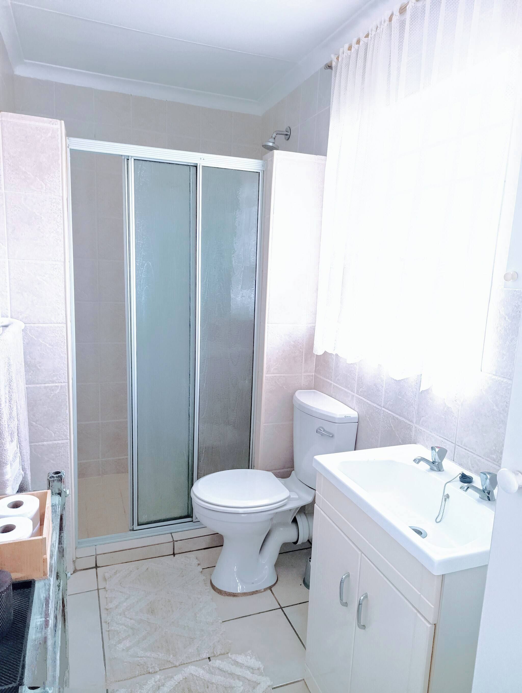 Studio, 1 Bedroom, Smoking, Patio | Bathroom