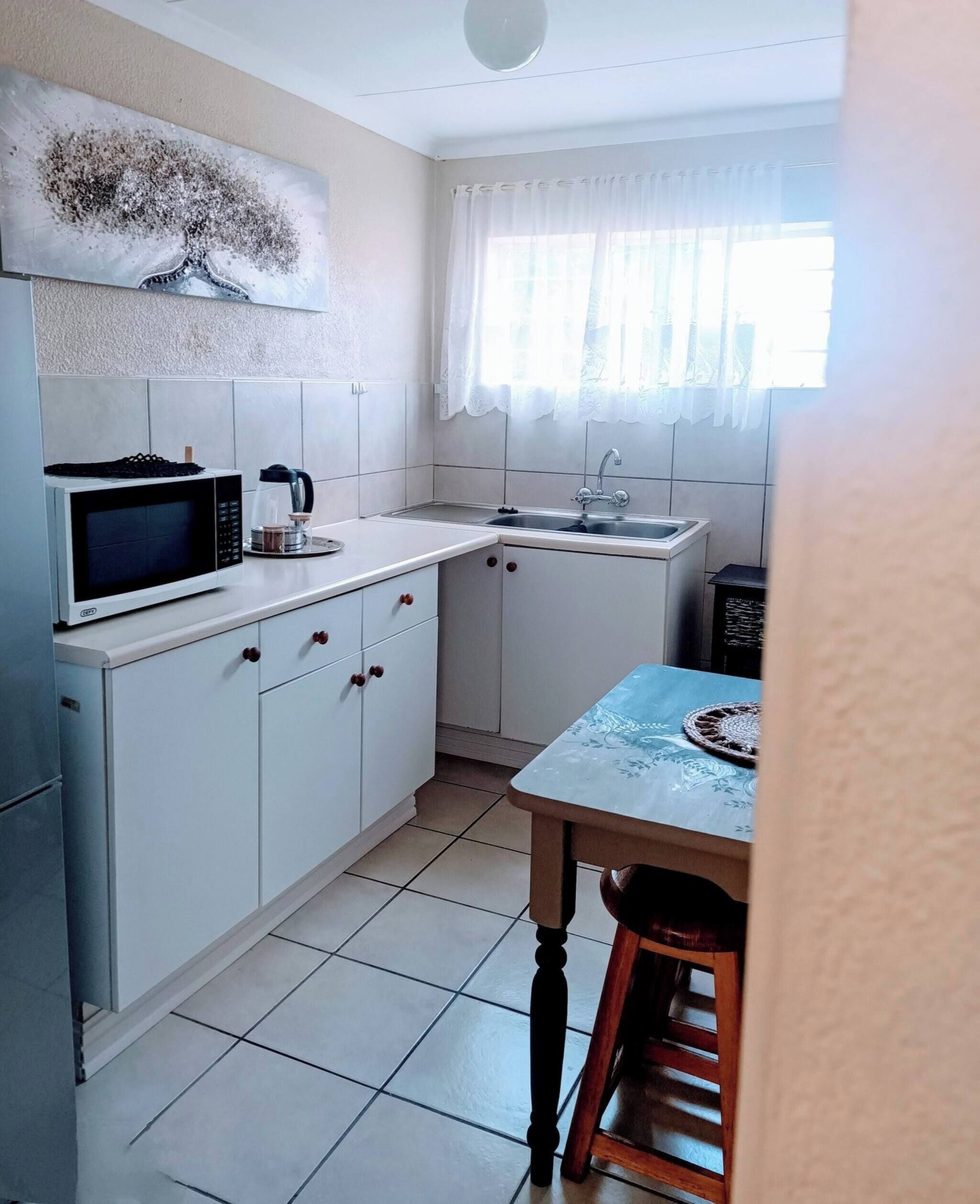 Studio, 1 Bedroom, Smoking, Patio | Private kitchen