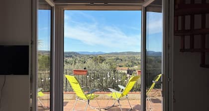 House with swimming pool and private terrace - Vineyard view - 2 to 4 pers - Near the sea