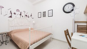 1 bedroom, iron/ironing board, free WiFi, bed sheets - Studio apartment for a city break by Villas Guide (Rijeka)