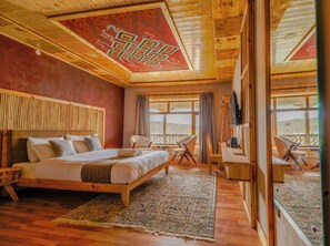 Deluxe Double Room, Lake View - The Thangjing Pangong (Man Pangong)