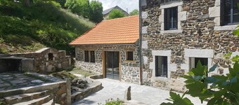 Gîte la Forge Faverolles – Renovated 3-Level House, Nature & Heritage