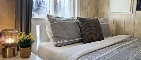2 chambres, fer et planche à repasser, lit de bébé portatif, Wi-Fi