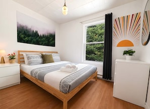 2 bedrooms, travel cot, WiFi, bed sheets - The 'Popular' -The most beautiful trails in Quebec (Saint-Tite-des-Caps)